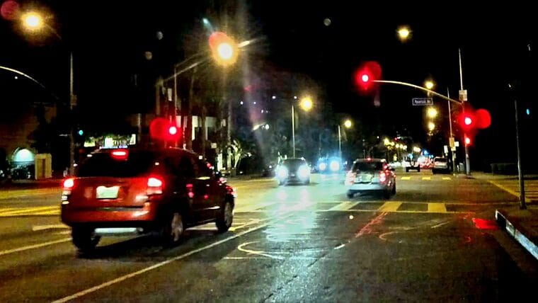 Si cruzas una luz roja en las calles de Miami este sistema de cámaras te detectará