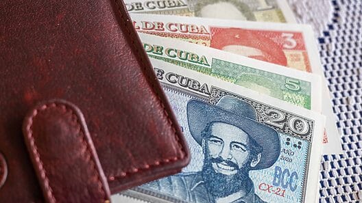 Subirán salarios en Cuba en estos sectores priorizados