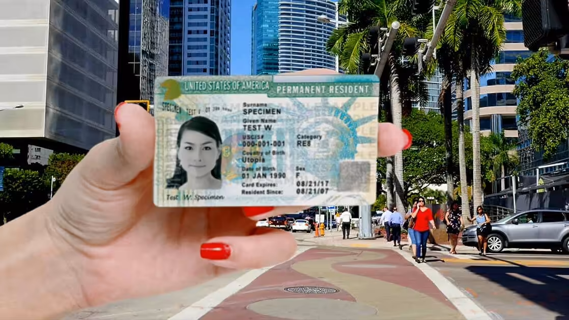Corte Suprema permite tratar a residentes permanentes con cargos penales como solicitantes de admisión