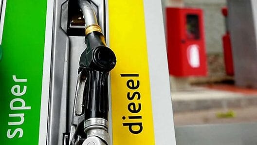 Así se comportará el precio de la gasolina en 2024, según GasBuddy