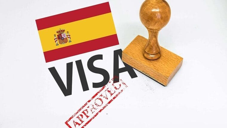 ¿Cómo conseguir una visa de trabajo a España en 2024?