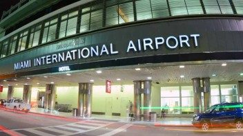 Aeropuerto de Miami presumirá de un nuevo parking de siete pisos