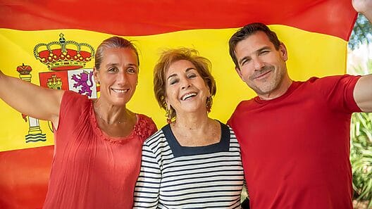Arraigo familiar en España: ¿desaparecerá esta opción legal para radicarse?