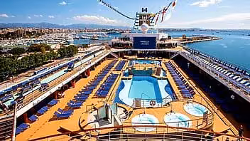 Atraca en puerto cubano crucero británico Marella Explorer 2