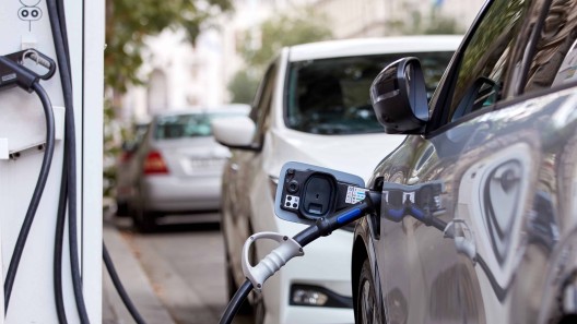 ¿Cómo rentar un carro eléctrico en Cuba?