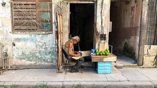Oficialidad acepta que cubanos viven en la pobreza en más de 1200 comunidades