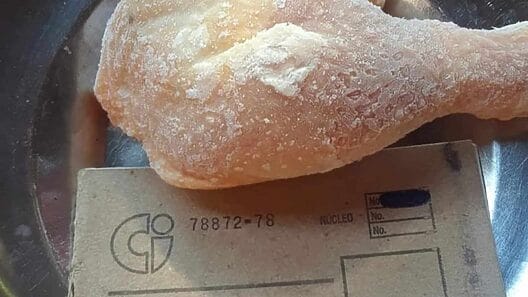 Roban casi 40 cajas de pollo para la población de carnicería habanera