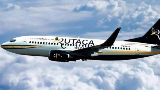 Aerolínea Rutaca abre nueva ruta para el turismo de compras en Venezuela desde Cuba