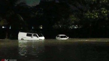 Cubanos atrapados tras desbordamiento de río e inundaciones en La Habana