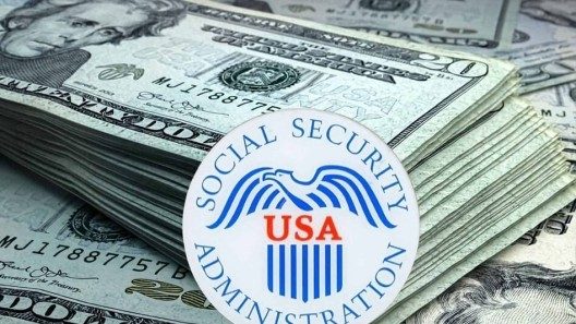 Beneficiarios del Seguro Social recibirán $2710 dólares a inicios de abril