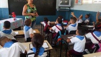 Publican resolución que actualiza el pago a los docentes en Cuba