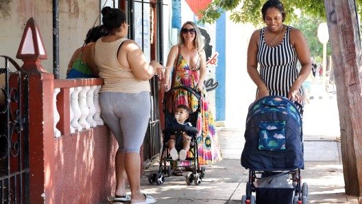 Promocionan «ofertas especiales» en Cuba por el «Día de las Madres»: ¡Una TV a más de 300 USD!