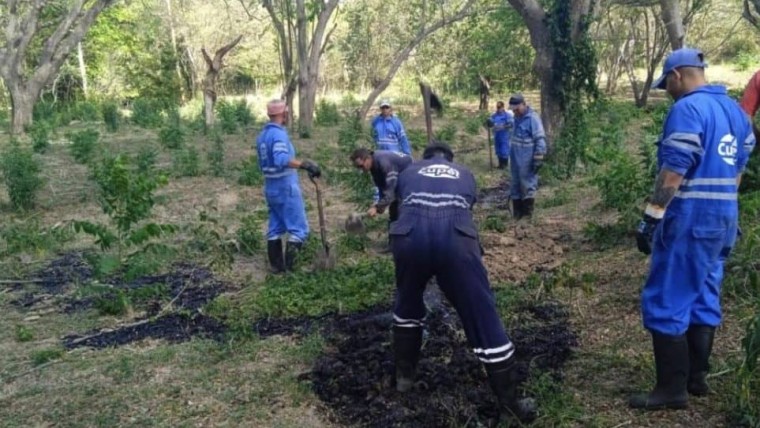 Sí hubo derrame de crudo tras accidente ferroviario en Cuba, pero está bajo control