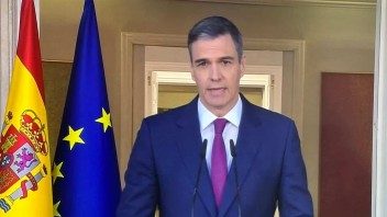 ¡Última hora! Pedro Sánchez decide continuar como presidente de España 