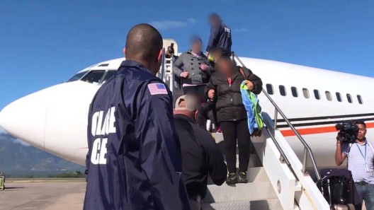 Migrantes procesados en Estados Unidos son deportados en un 30% de los casos