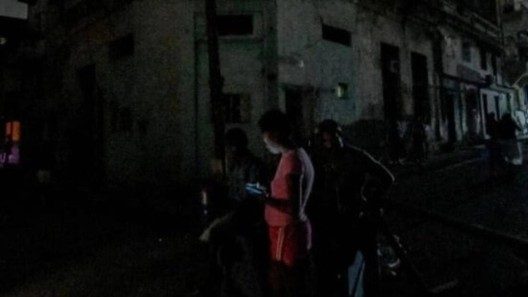 ¡Más de 1000 MW de déficit! Los largos apagones en Cuba continuarán