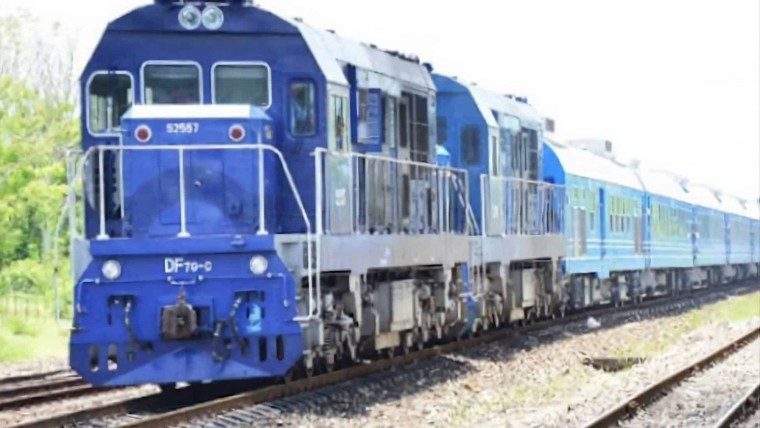 Apedrean tren La Habana-Holguín a mitad de camino