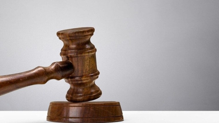 Condenan a cinco jóvenes cubanos por robo con violencia e intimidación en Pinar del Río