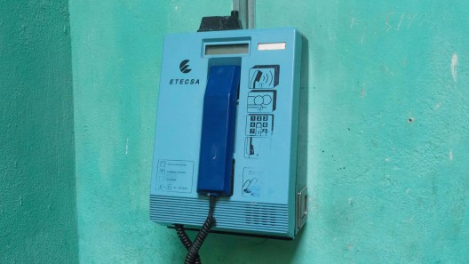 La telefonía fija está obsoleta en Cuba, confirma ETECSA