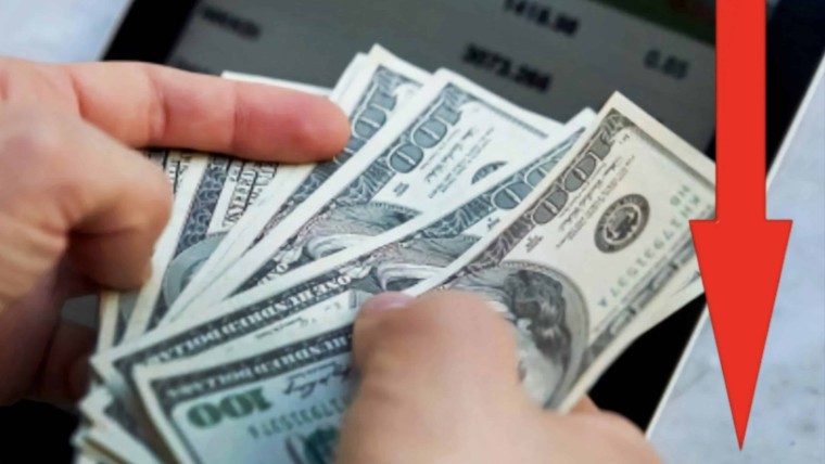 Gran caída en el precio del dólar hoy en Cuba. Así está la tasa de cambio del euro y la MLC en el mercado informal