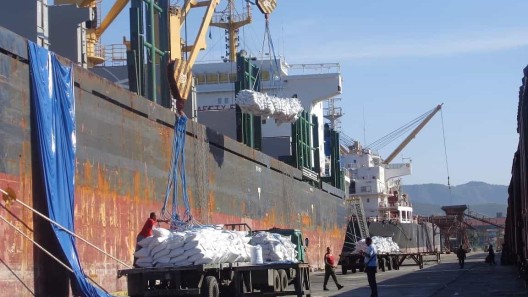 Robos en puerto de Santiago: 78 detenidos y toneladas de alimentos recuperadas