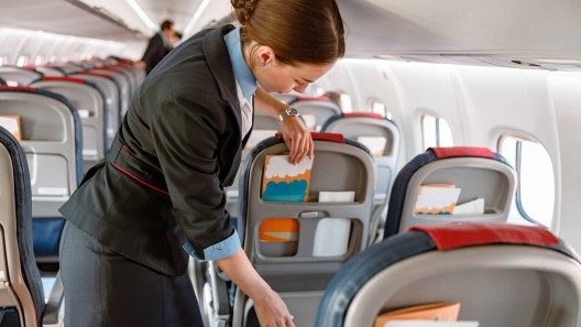 Salarios en Miami: ¿Cuánto gana un auxiliar de vuelo?