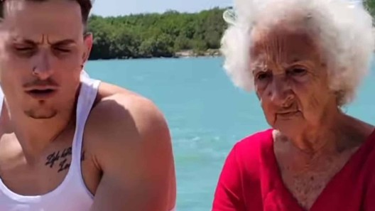 Viral en Cuba: nieto de la «abuela Martha» llega a EE.UU y explica por qué ella no se fue