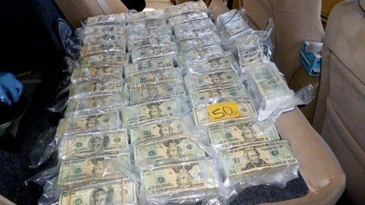 Alerta CBP: ¿cuánto dinero en efectivo se puede entrar a los Estados Unidos?