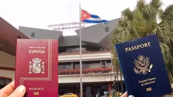 Cubanos por fin podrán entrar a Cuba con pasaporte extranjero