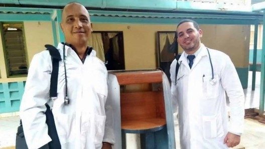 Médicos cubanos podrían estar vivos: Estados Unidos niega muertes de civiles en su ataque de febrero pasado
