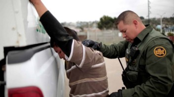 Ley Antiinmigrante desde el 1 de julio: Incluye deportaciones a trabajadores que no cumplan estos requisitos