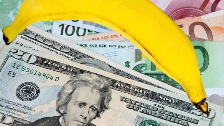 Sigue tendencia a la baja en el precio del dólar, el euro y la MLC hoy en Cuba