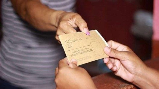 Aceite, huevos, arroz: distribución de la canasta familiar normada en La Habana