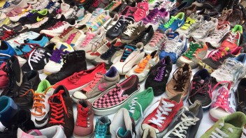 aduana panamá cubanos carga retenida nike converse