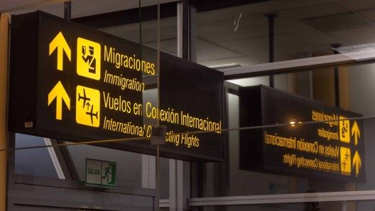 Cubanos varados en Perú denuncian estafas de las aerolíneas en su ruta a Nicaragua