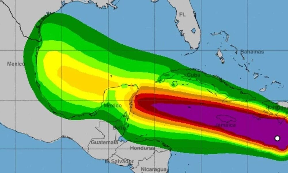 huracán beryl nhc parte