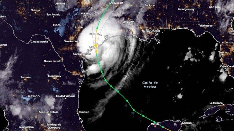 Huracán Beryl toca tierra en Texas con vientos máximos sostenidos de 130 km/h 