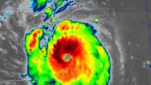 Huracán Beryl vuelve a ser categoría 4