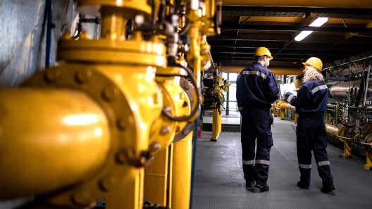 Rusia considera construir una refinería de petróleo en Cuba