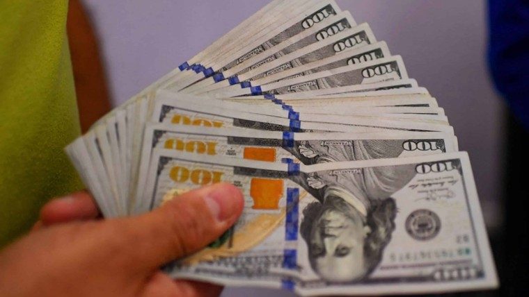 Tasa de cambio de divisas en Cuba hoy. Precio del dólar, euro y MLC