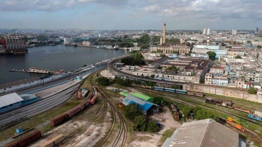 Verano en La Habana: aumenta la frecuencia de trenes a las playas del este