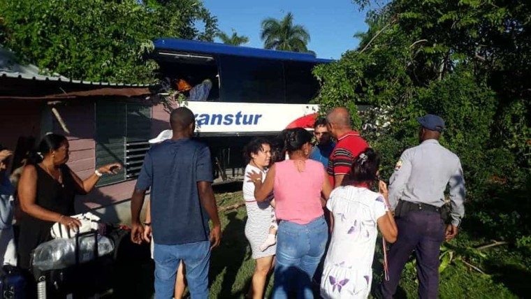 Accidente masivo en Santiago de Cuba: nueve heridos, dos graves