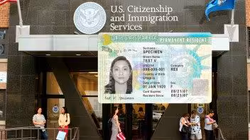 Estados Unidos endurece acceso a la green card: ¿quiénes deberán salir del país para solicitarla?