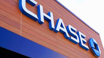 ¿Tienes esta tarjeta de crédito Visa de Chase Bank? Por sus muchos beneficios es la preferida de Forbes