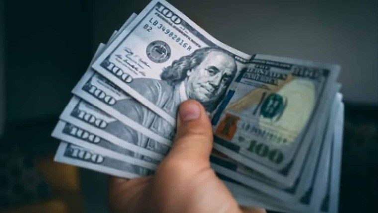 Así comienzan la semana el precio del dólar, del euro y la MLC. Tasas de cambio hoy en Cuba