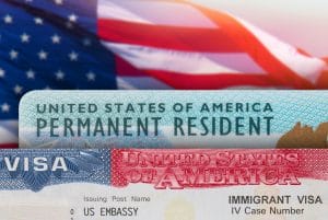 Primeras Green Cards vuelven a aprobarse para cubanos, pero el avance es muy lento
