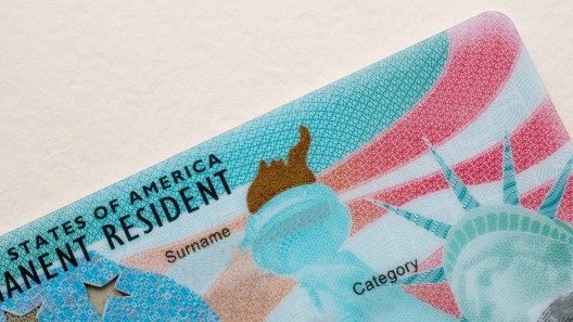 Bombo o Lotería de Visas 2026: ¿Cuántas «green card» se sortean ahora?