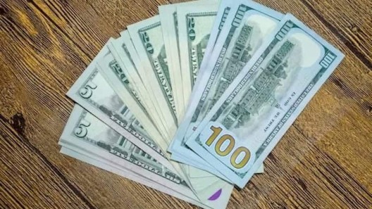 Así comienza la semana el precio del dólar, el euro y la MLC. Tasas de cambio en Cuba hoy