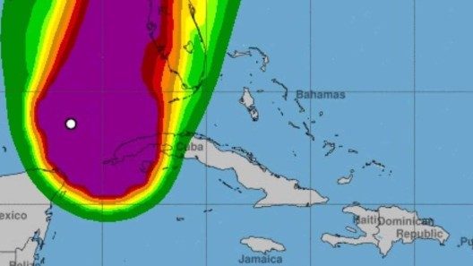 Huracán Helene sigue afectando Cuba. Inundaciones y cortes eléctricos