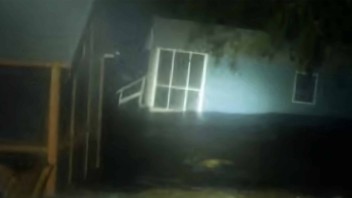 Mareas, olas gigantes, casas flotando y al menos seis muertos tras el paso del huracán Helene en Florida